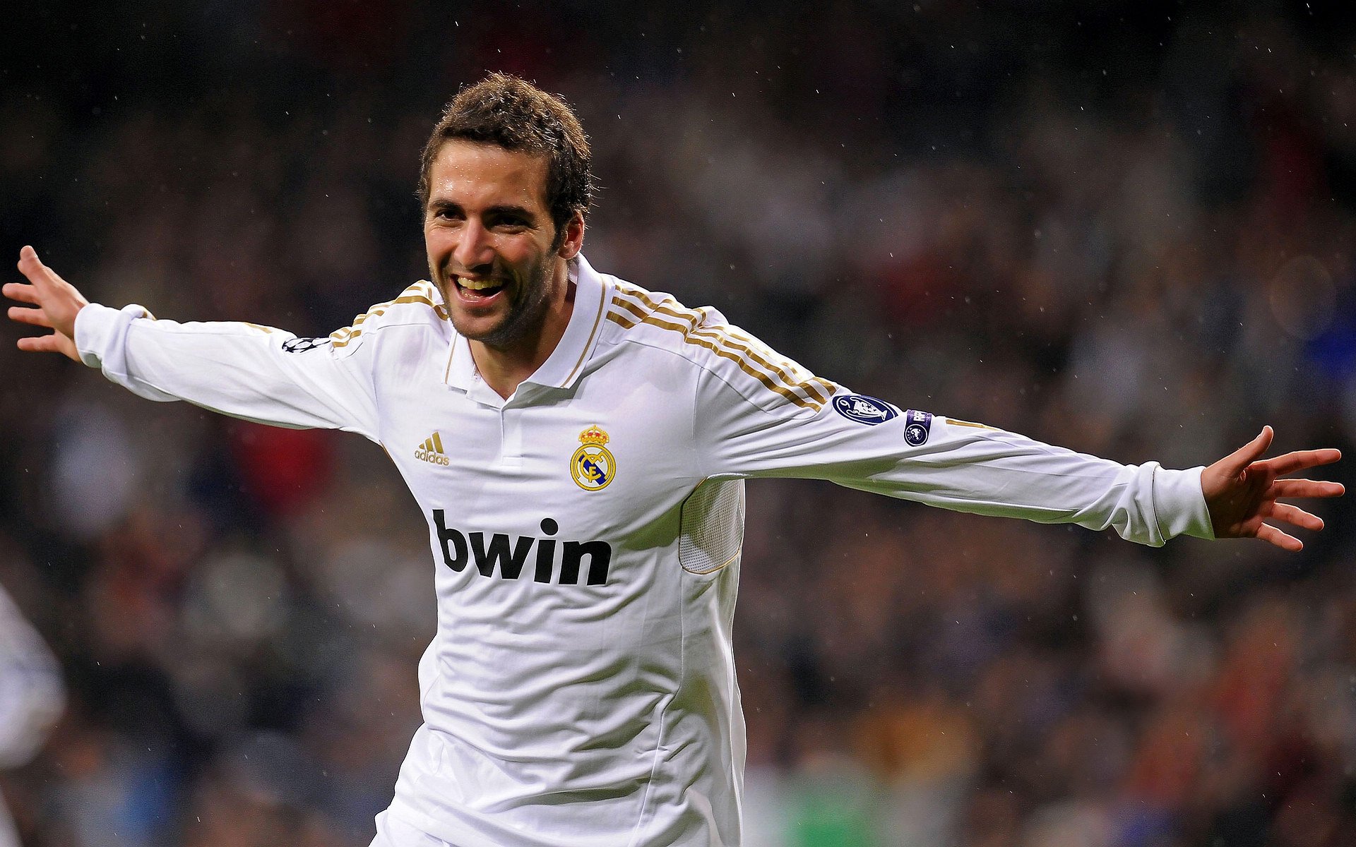 定制球衣:足球明星的个性化商业路线,足球明星球衣多少钱